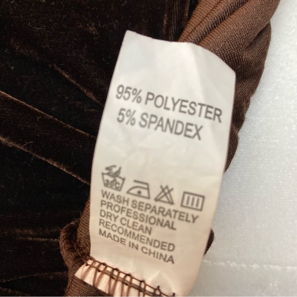 Chocolate Brown Velvet Off the Shoulder Long Sleeve Top Size Small - Picture 6 of 6